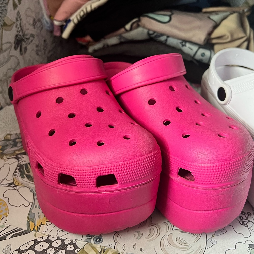 Platform clogs